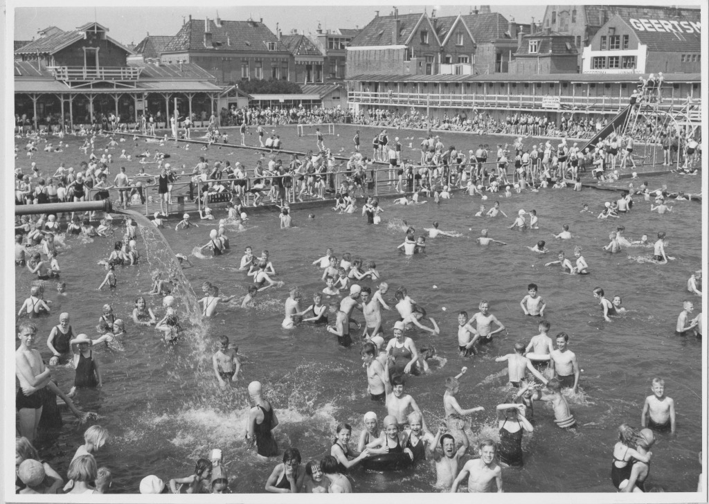 Zwembad Badstratenbuurt (jaren 50)